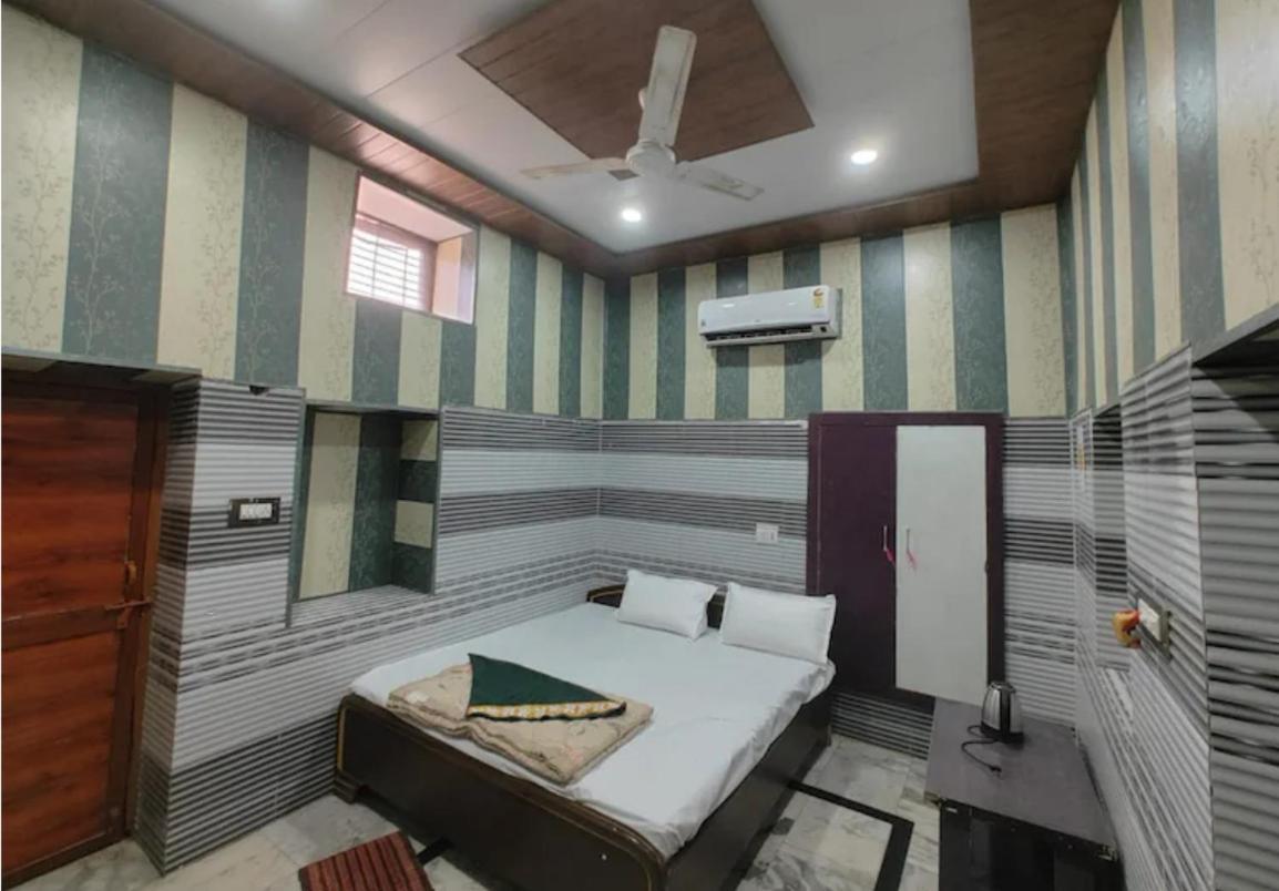 Bhagat Ji Guest House Ayodhya المظهر الخارجي الصورة